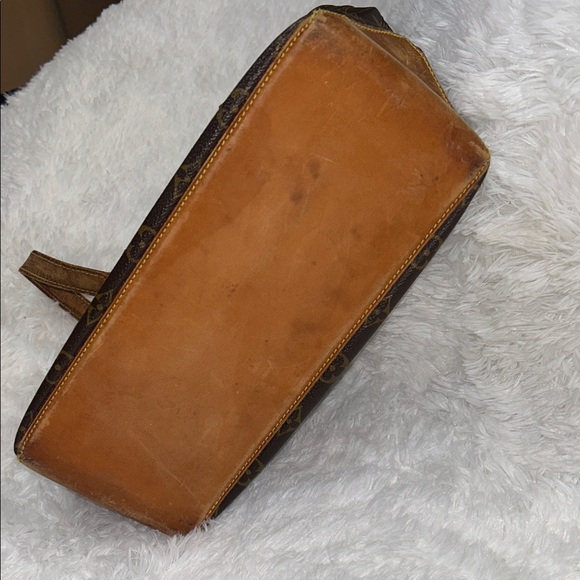 Louis Vuitton Piano Cabas Tote Bag - Picture 6 of 12